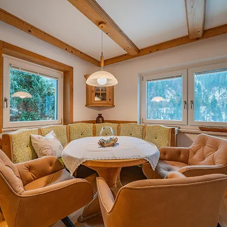 Apartman Alpen Haus Maria 1 *