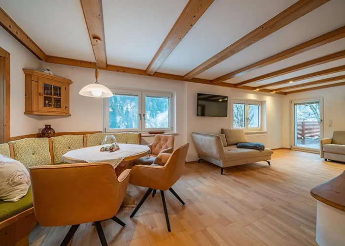 Alpen Haus Maria 1 *